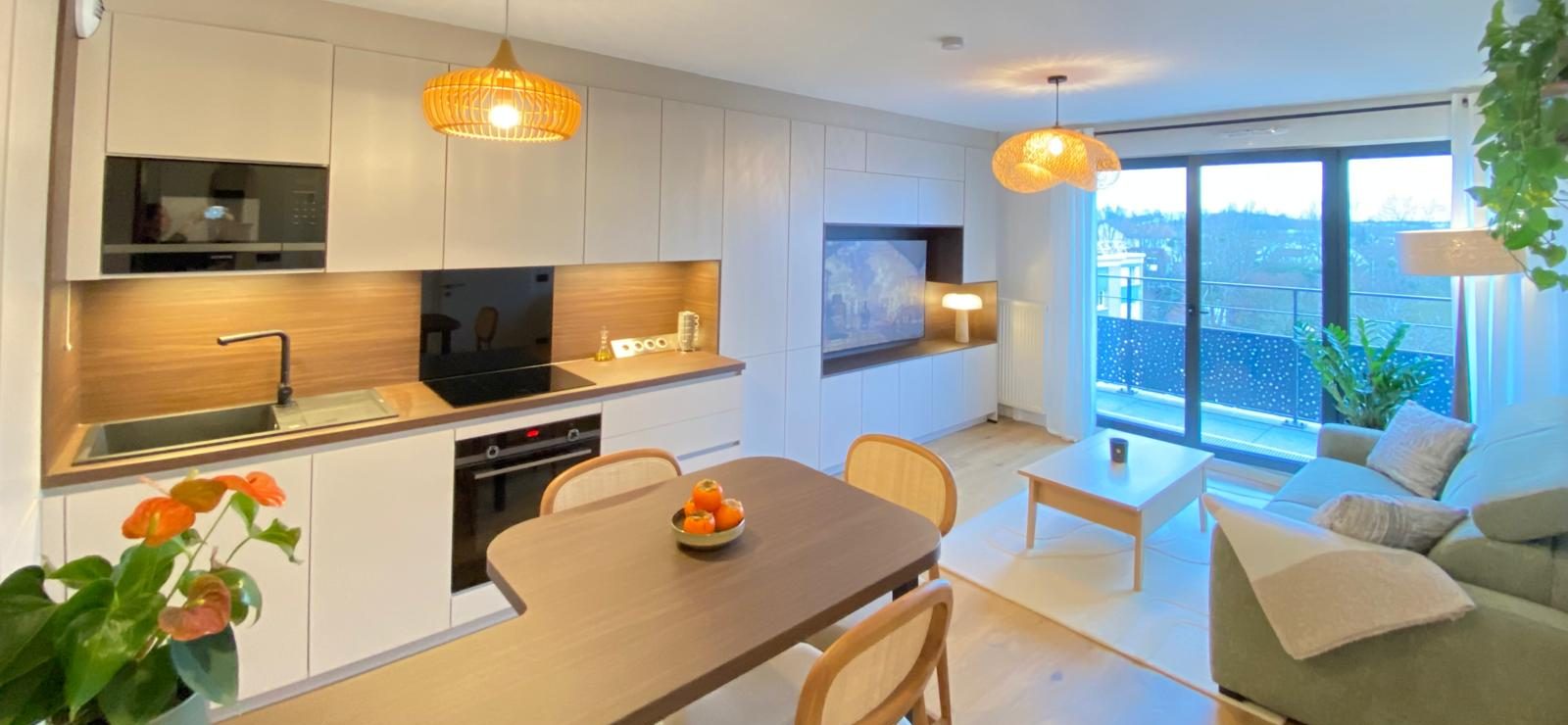 MOBILIER SUR MESURE ET DECORATION D'INTERIEUR - APPARTEMENT - JUVISY SUR ORGE