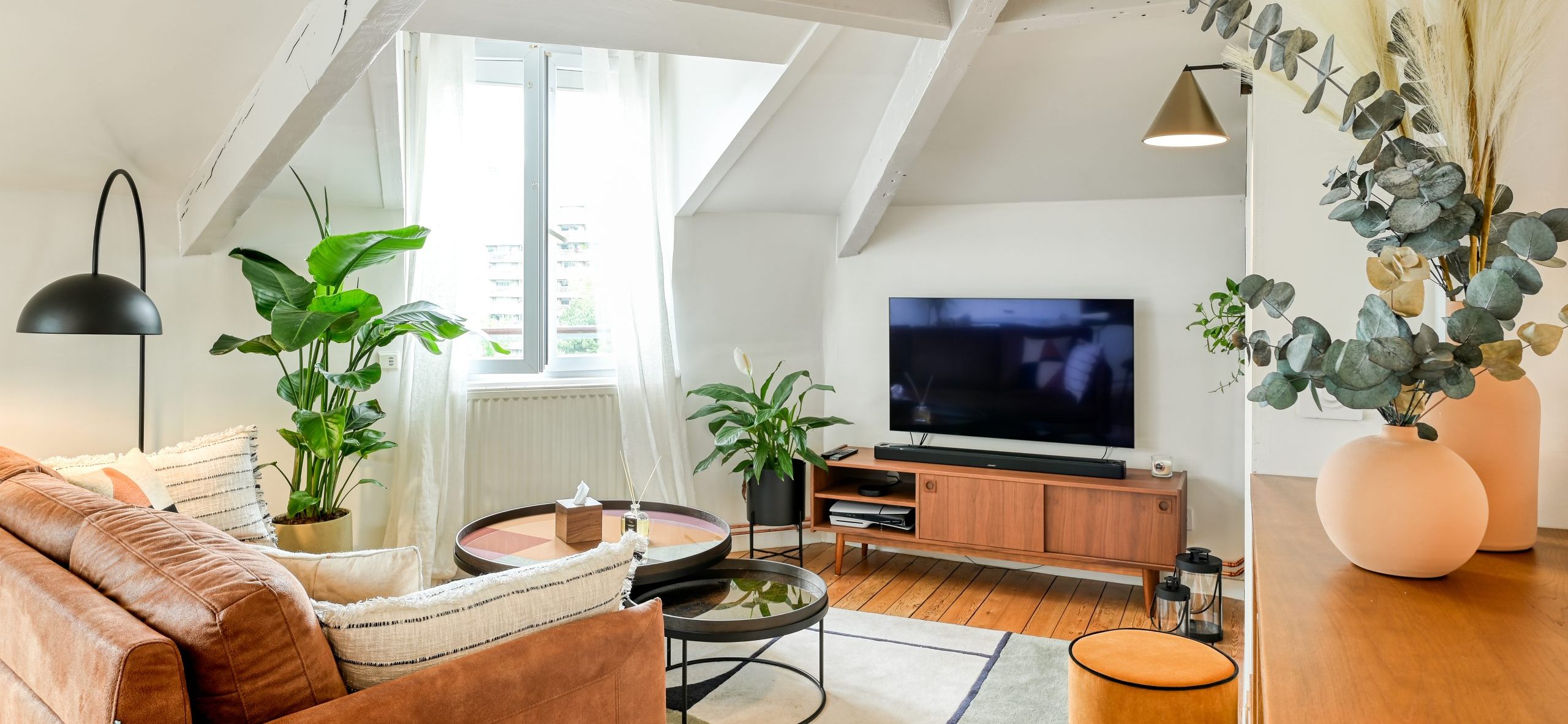 DECORATION D'INTERIEUR - APPARTEMENT SOUS LES TOITS - VINCENNES